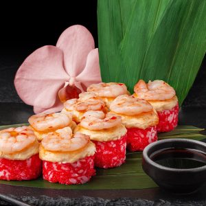 Ролл запеченый с креветкой