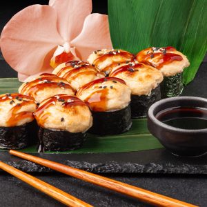 Ролл запеченый с угрем